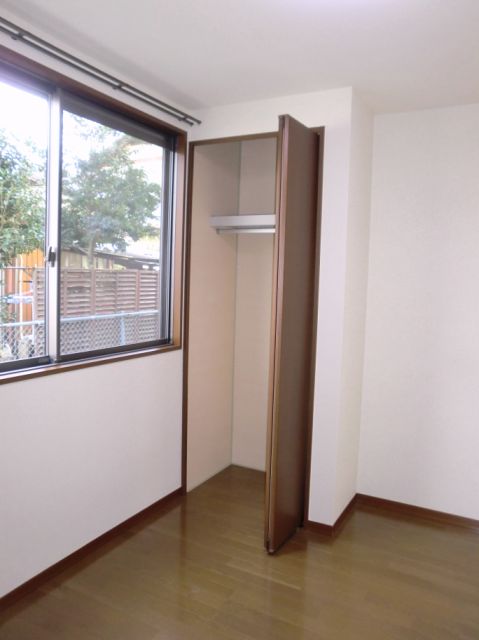 Receipt. Convenient storage, which is also Caddy.