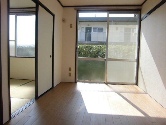 Living and room. Since the room is also clean the once preview ・  ・  ・ 