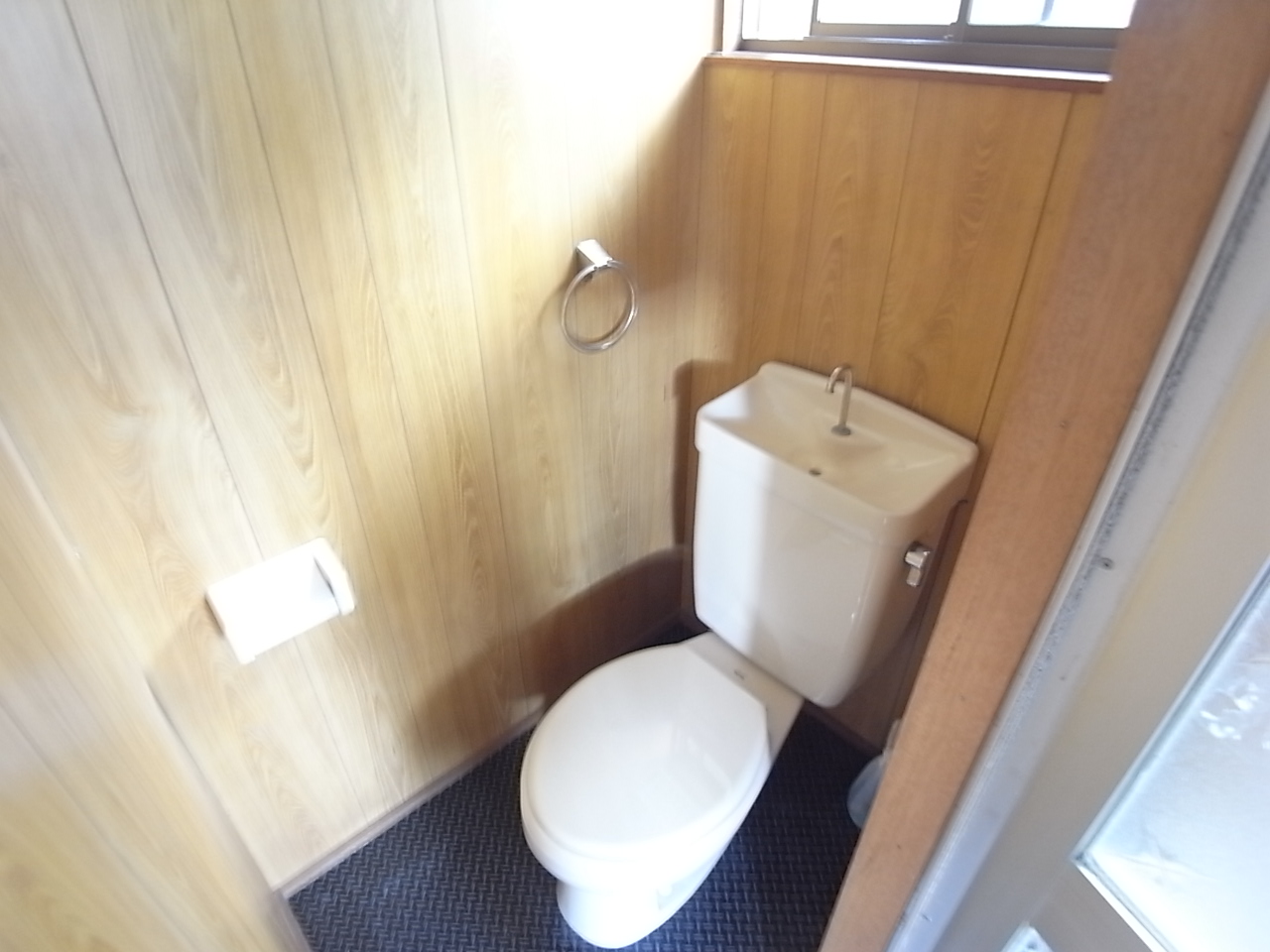 Toilet