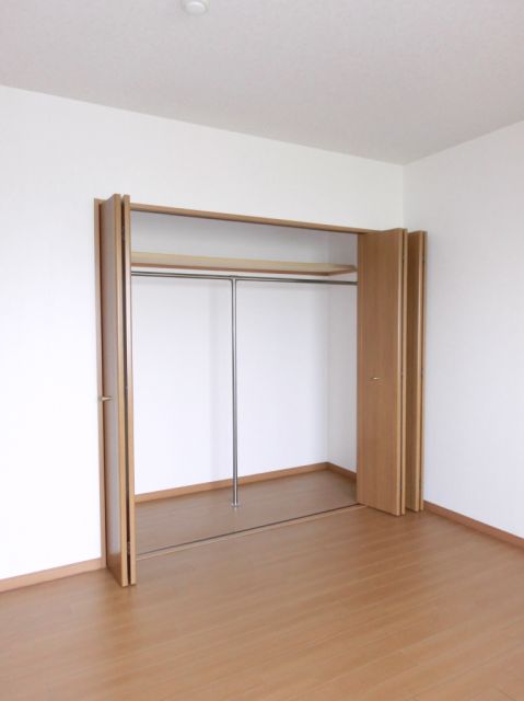 Receipt. Storage space of large capacity.