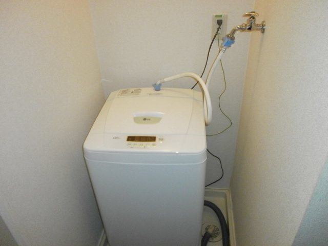 Other Equipment. There is also a washing machine! 