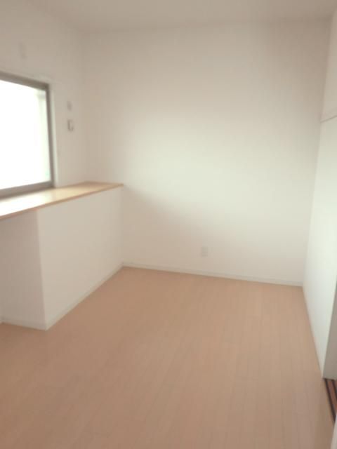 Living and room. It is the state of Western-style.