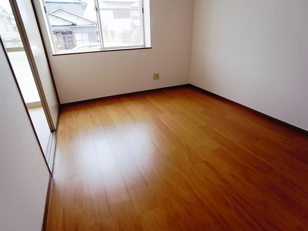 Other room space. I like the day on the south-facing ☆ 