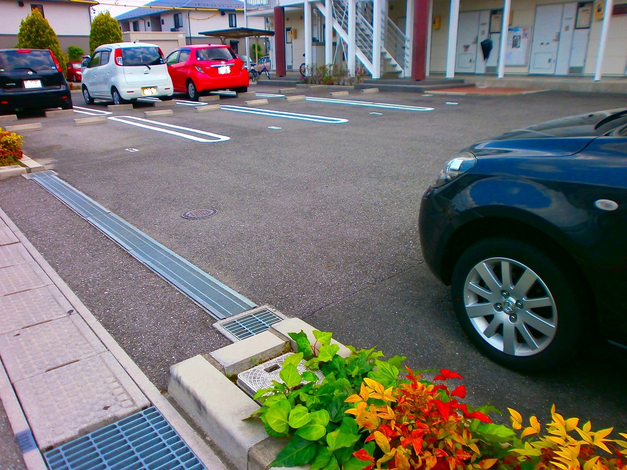 Parking lot. Parking is of course on site!