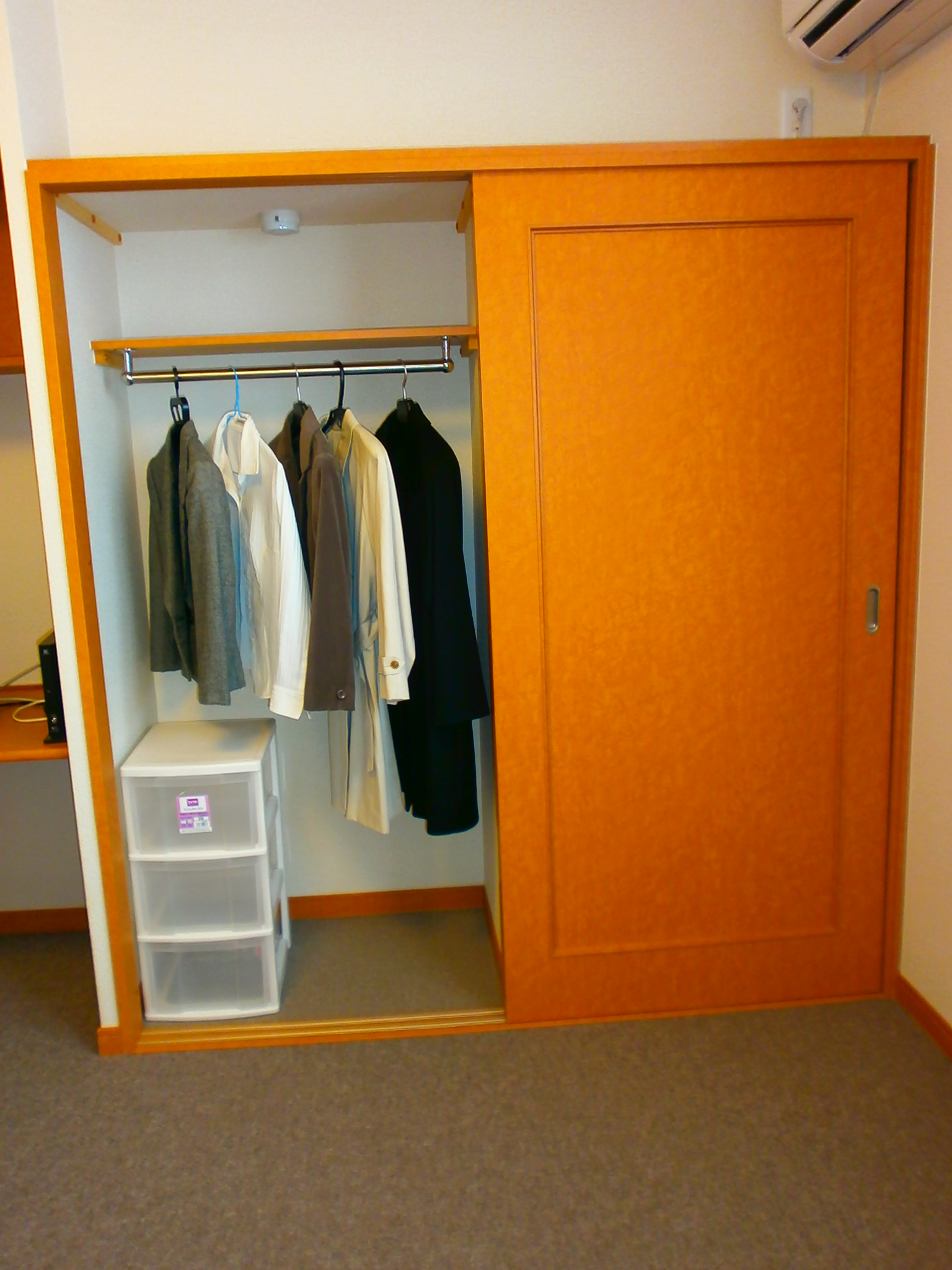 Kitchen. Even clean clothes in storage as soon as