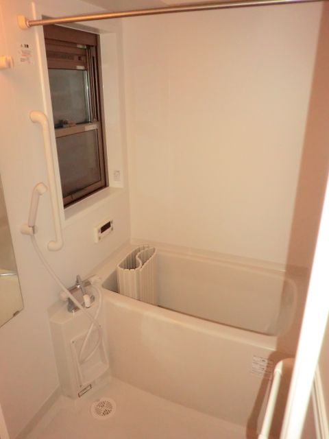 Bath. Add cooked ・ Bathing with a bathroom dryer.