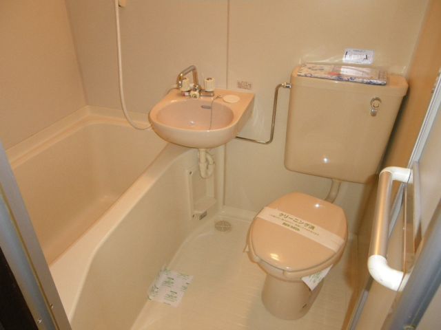 Bath. Space to heal daily fatigue.