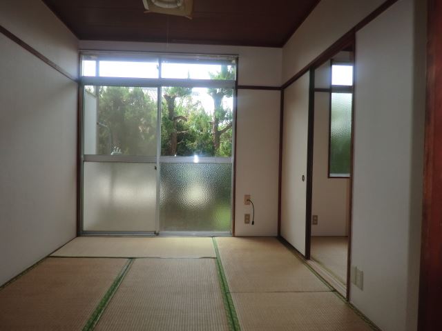 Living and room. All rooms angle is room type.