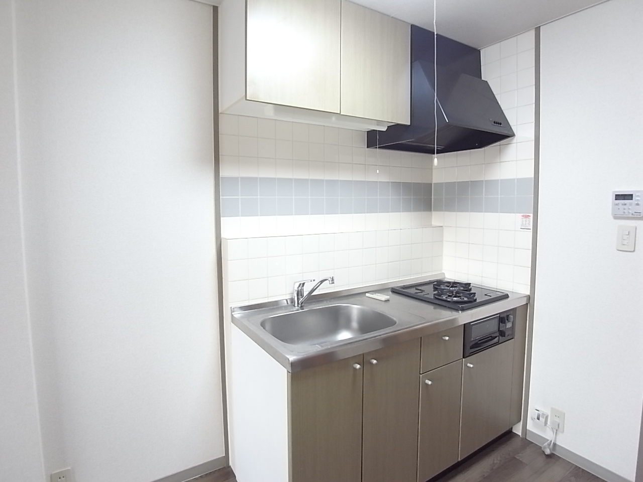 Living and room. Stove unnecessary in the system kitchen! Moving your happy ^^