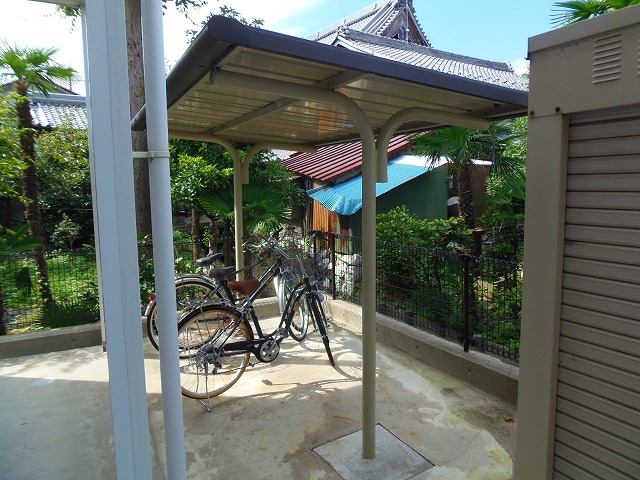 Other common areas. Is a bicycle parking lot