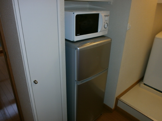 Entrance. Also equipped with consumer electronics