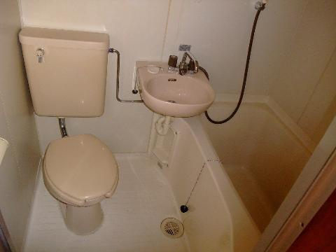 Other room space. bus, toilet