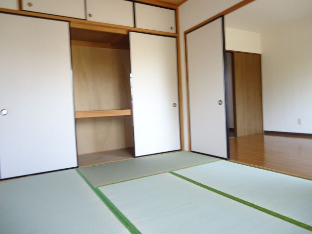 Receipt. Armoire