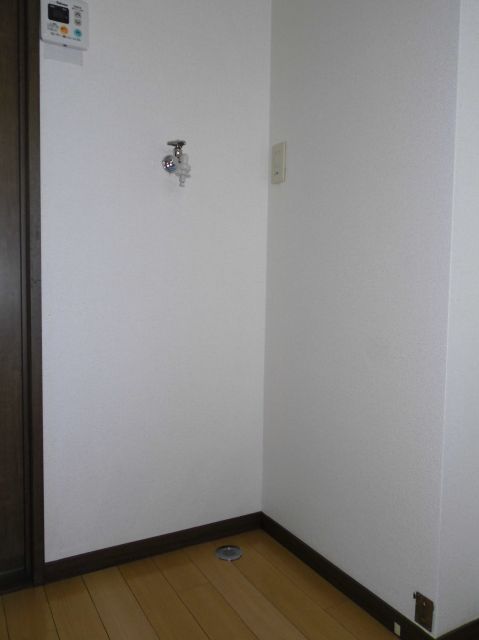 Other Equipment. Indoor Laundry Storage
