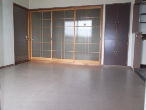 Other room space. dining