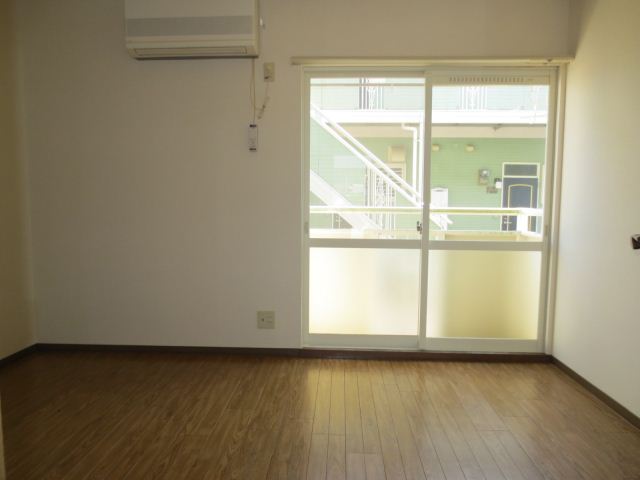 Living and room. Air conditioning