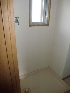 Other room space. Laundry Area