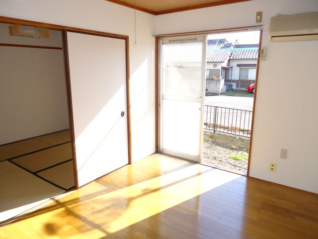 Living and room. Western-style roomese-style room