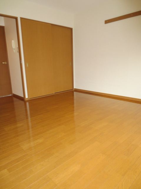 Living and room. Second floor Western-style room