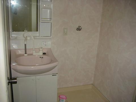 Washroom. Wash