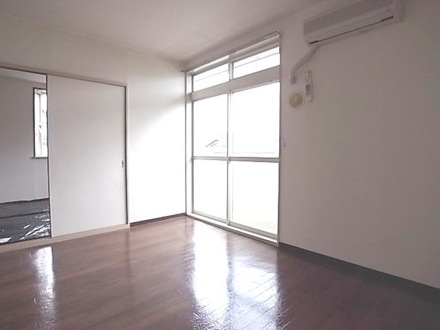 Living and room