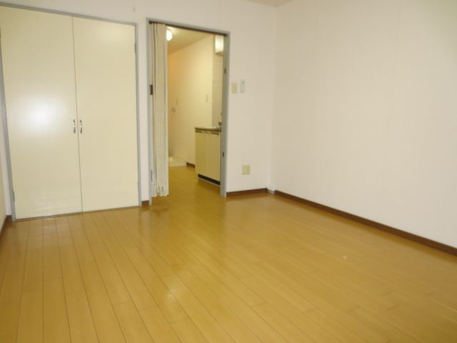 Living and room. Flooring