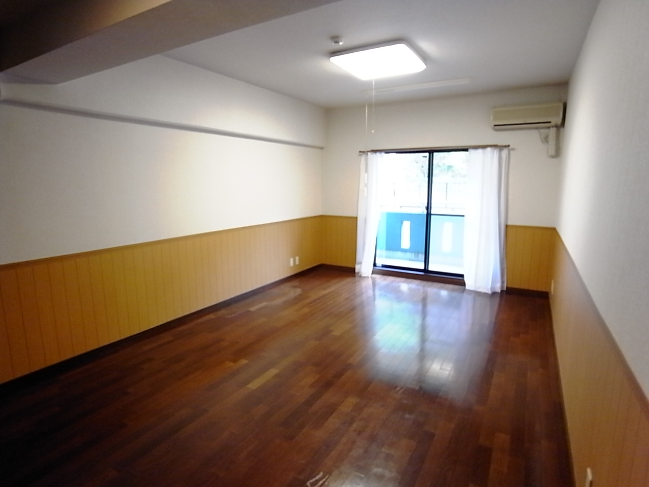 Living and room