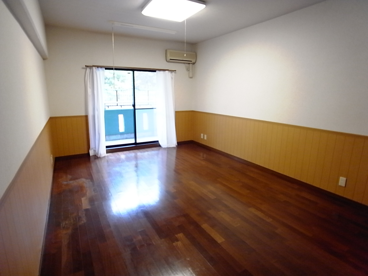 Living and room