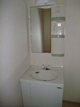 Washroom. Wash