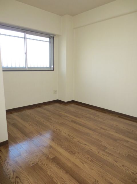 Living and room. North Interoceanic