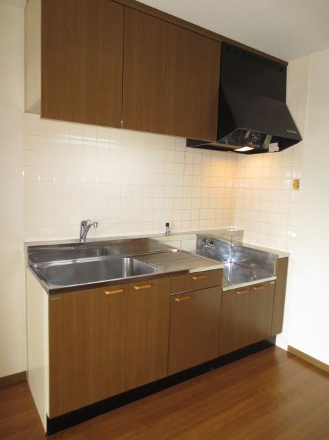 Kitchen. Gas stove installation Allowed