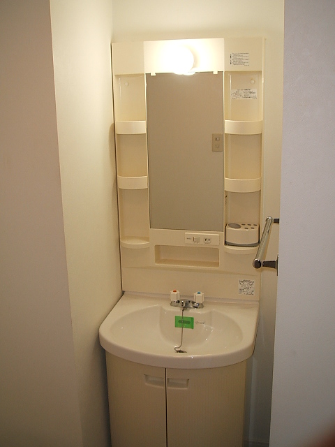 Washroom. There gate of peace of mind to pet.