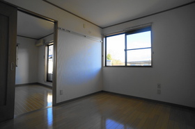 Living and room. Western-style 6 Pledge