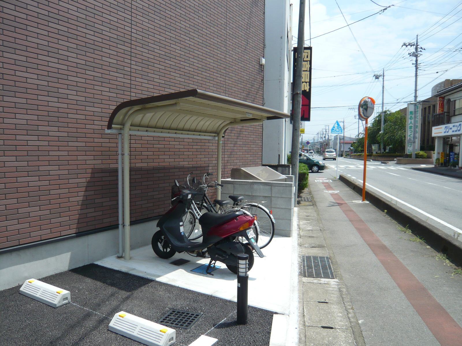 Other common areas. Because there is a covered parking area bike ・ Bicycle does not dirty.