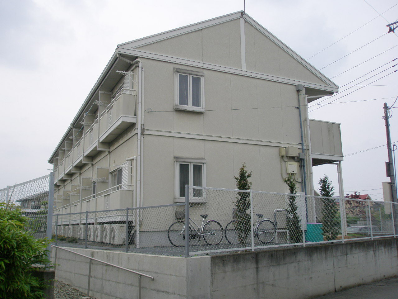 Other. Appearance east