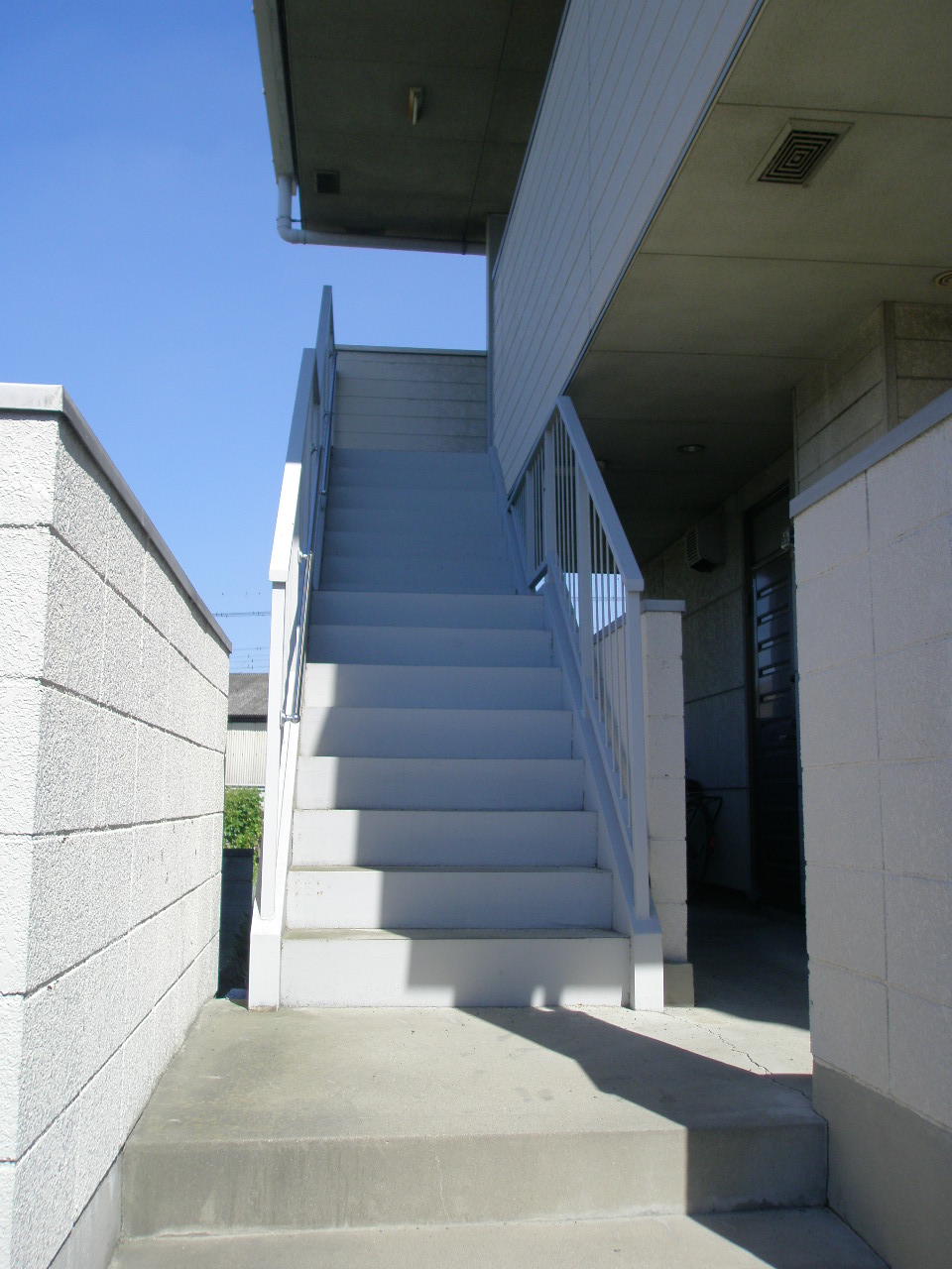 Other common areas. Outside talks