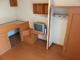 Living and room. closet ☆ Selectively used depending on the season