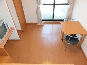 Living and room. It will also be bright rooms with large windows. 