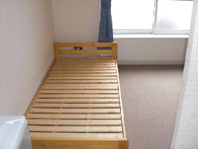 Living and room. It is with the bet