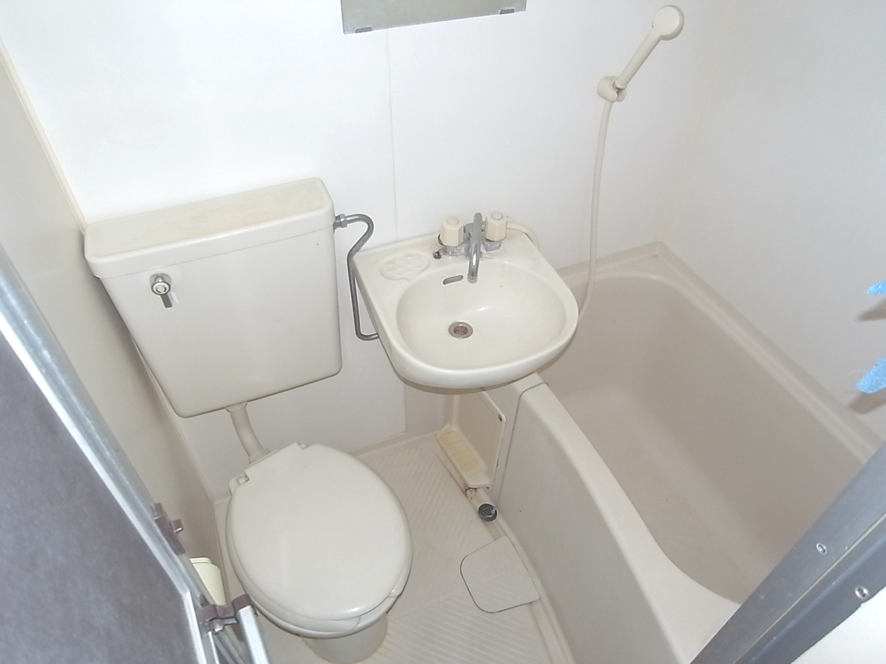 Bath. Isesaki Honcho Akkora Rent room UB