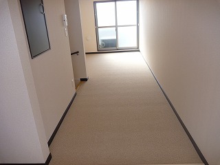 Living and room. Room with depth is very your pun