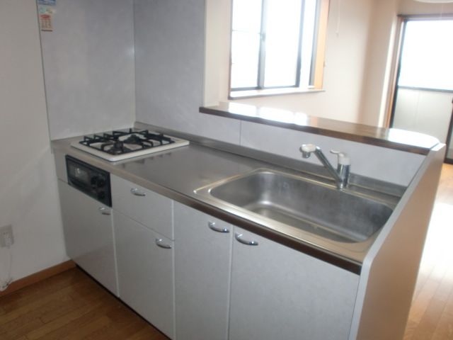 Kitchen. System kitchen.