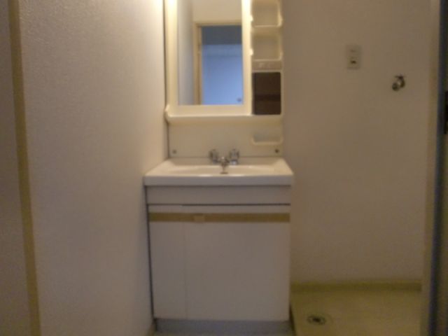 Washroom. Independent wash ・ Dressing room will come in handy.