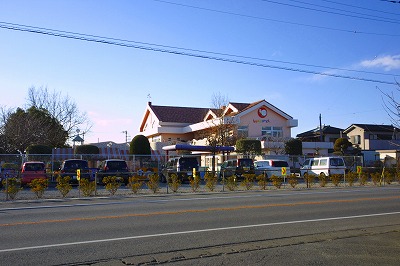 kindergarten ・ Nursery. White Roses nursery school (kindergarten ・ 345m to the nursery)