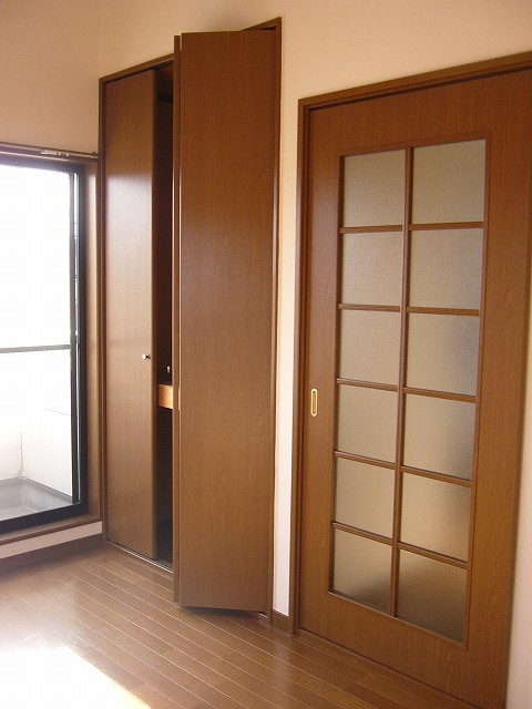 Receipt. Storage of the living room