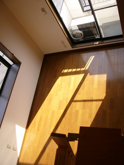 Living and room. Room viewed from the loft