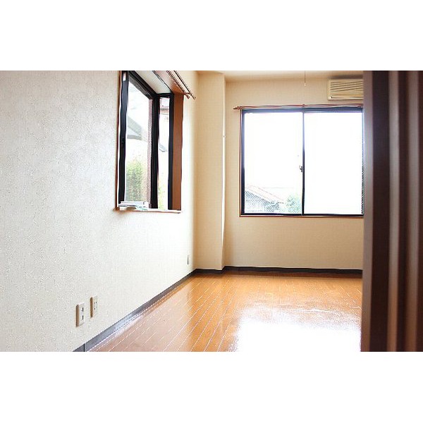 Living and room. A bright room