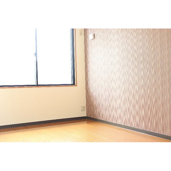 Living and room. Day on the south-facing ◎