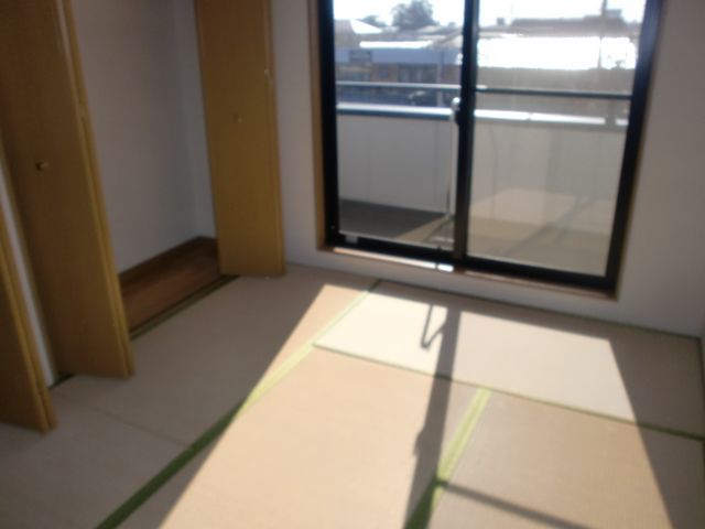 Living and room. Large windows is also a stylish system kitchen with. 