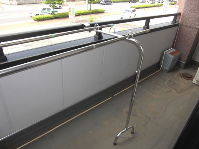 Balcony. Laundry ・ Futon is also Hoseru veranda. 